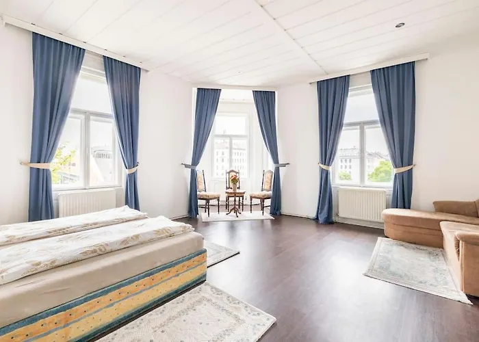 דירה Charming Spacious